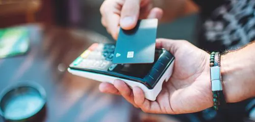 Płatność kartą zbliżeniowo