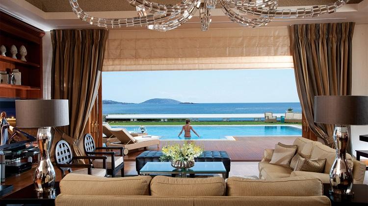 widok z pokoju Hotel Grand Resort Lagonissi w Grecji