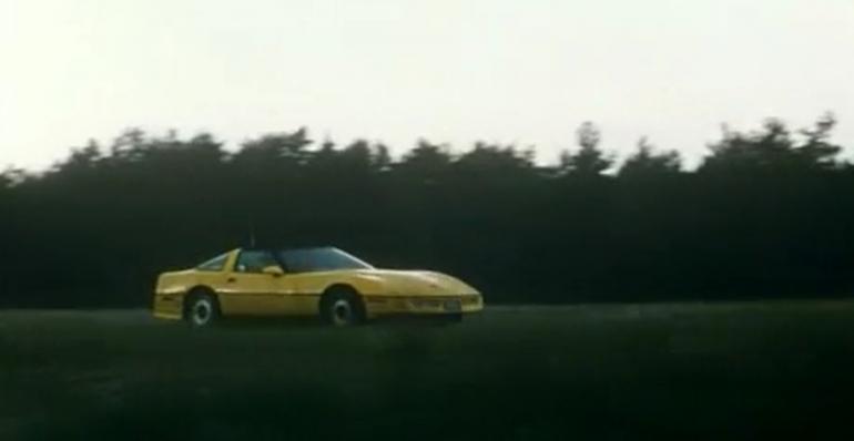 Chevrolet Corvette C4, Żółty Samochód, Auto z filmu "Młode Wilki"