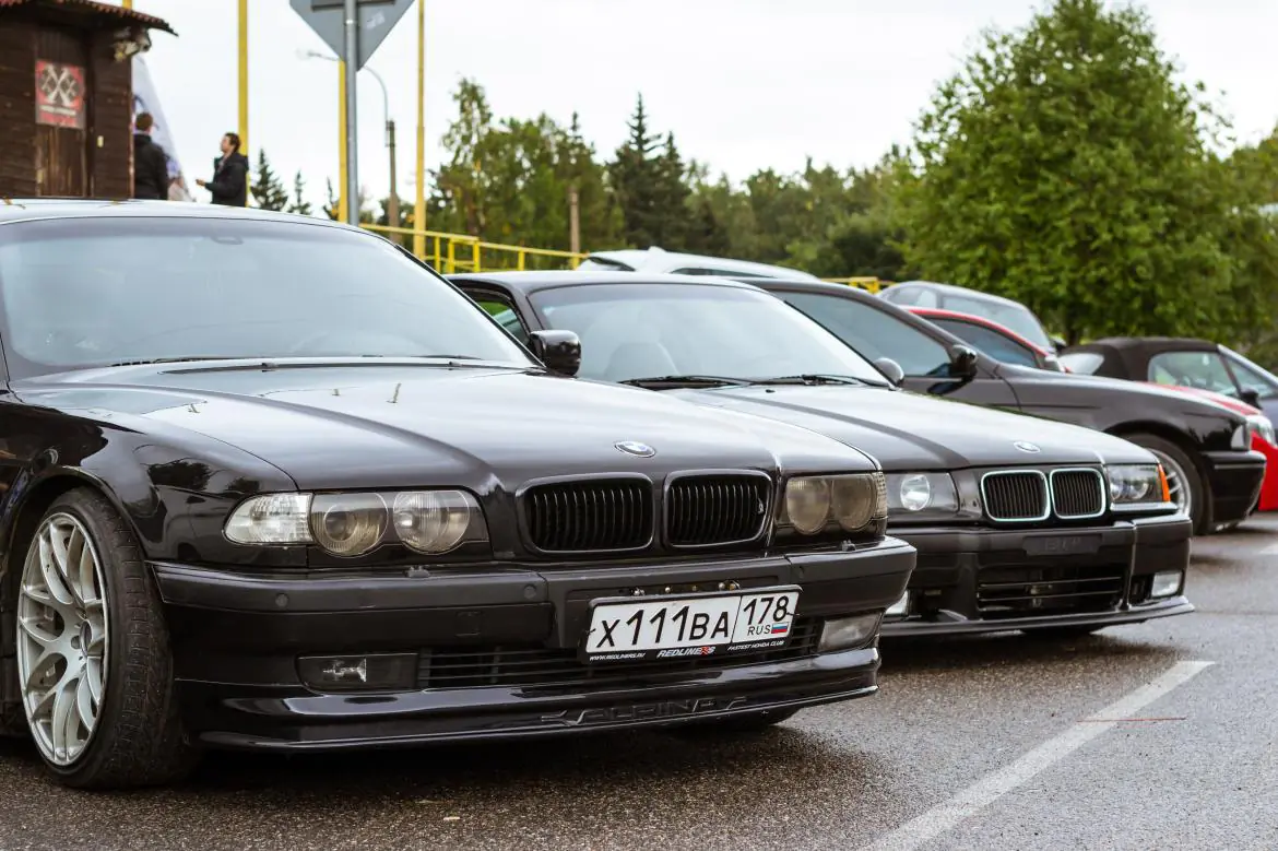 BMW to ulubiona marka młodych kierowców