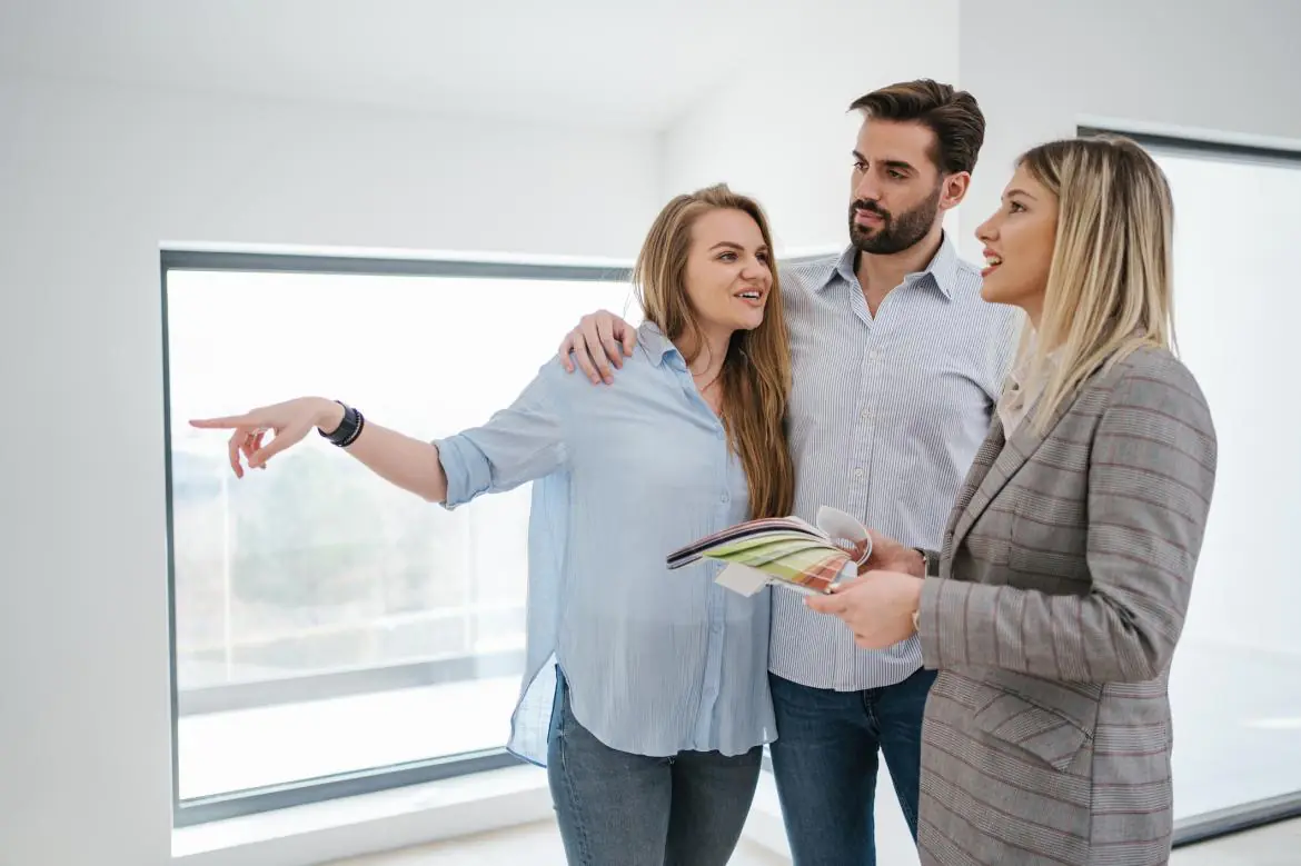 Rozmowa w nowym wnętrzu