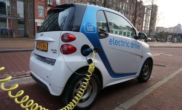 Rejestracja samochodu elektrycznego – jak wygląda w 2023 roku?