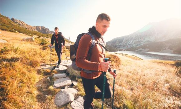 Mężczyźni w górach