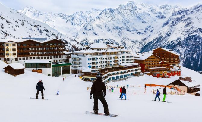 Polacy na narty najchętniej jeżdżą do Austrii. Ile kosztuje tygodniowy pobyt w Alpach?