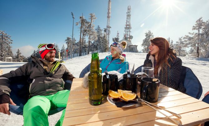 Jazda na nartach po alkoholu – co nam grozi?