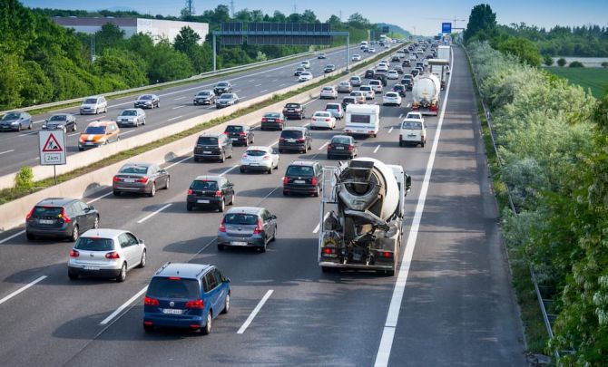 Na polskich drogach królują auta z dużym przebiegiem