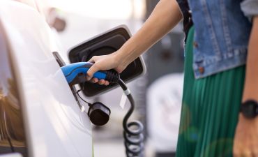 hybryda czy elektryk