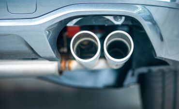 rura wydechowa samochodu z filtrem DPF