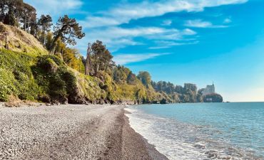 Pusta plaża w Batumi