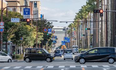 samochody na ulicy Japonii