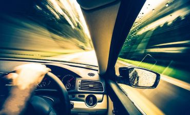 droga widziana oczami kierowcy