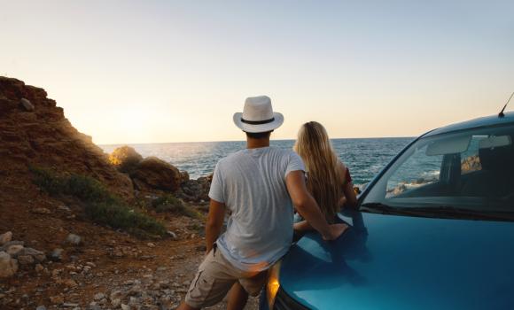 Gdzie na wakacje samochodem w 2025? 5 najlepszych pomysłów na urlop w Europie