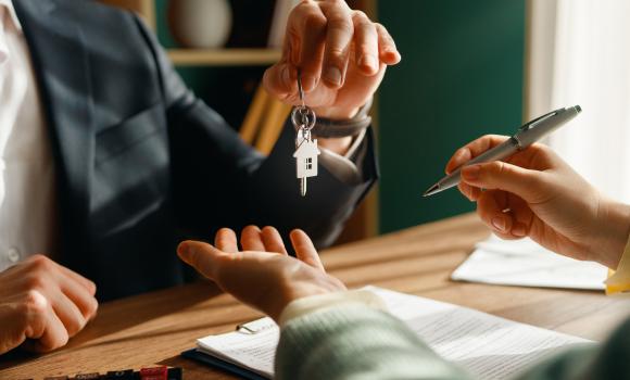 Przekazywanie kluczy do domu